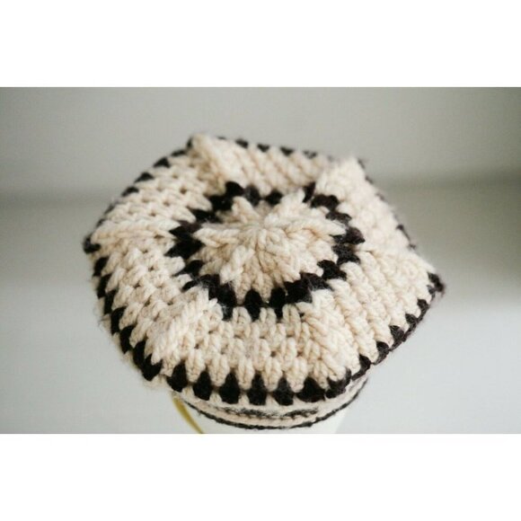 Vintage 70s Handmade Crochet Cream Brown Beret with Hard Shell Visor - Picture 6 of 8